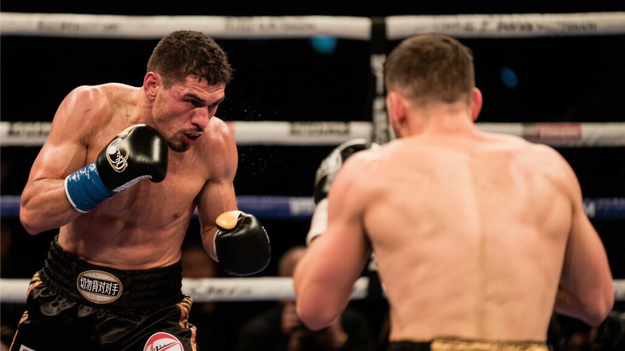 特别是在梅 特别是在梅